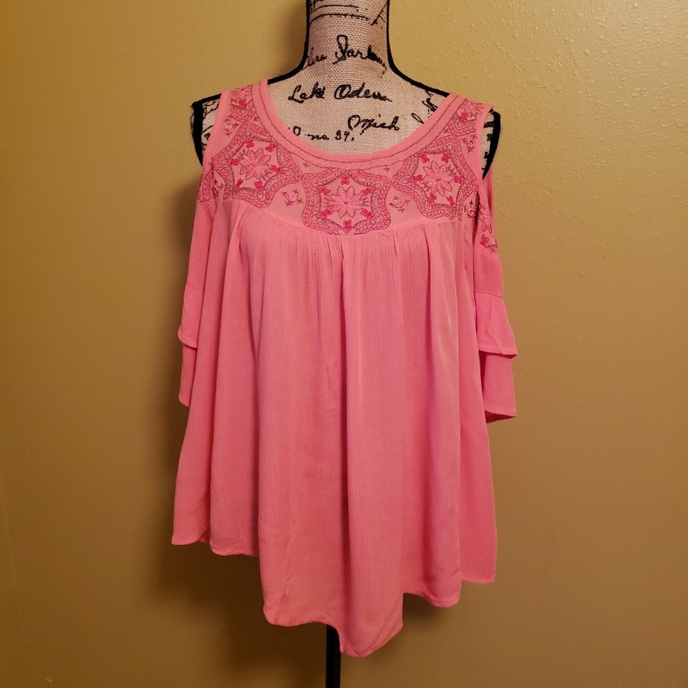 Democracy cold shoulder top